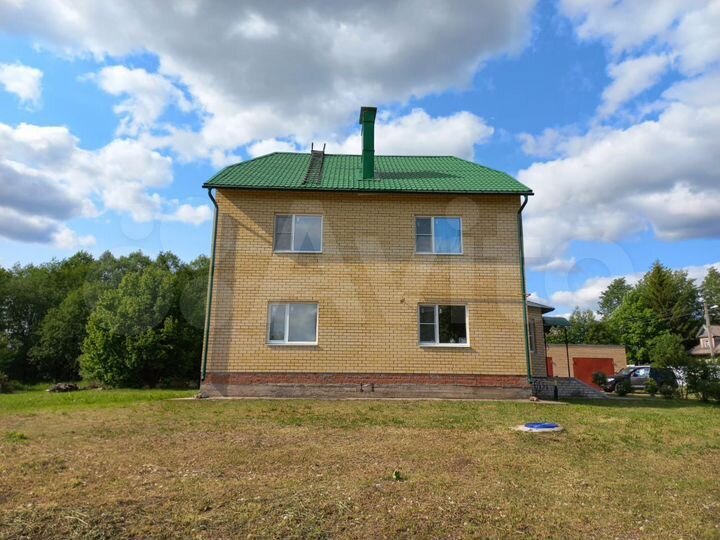 Дом 187 м² на участке 66 сот.