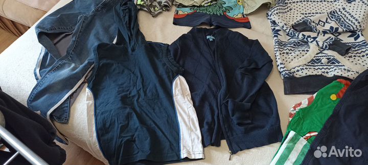 Вещи и обувь пакетом мальчику 6-8лет