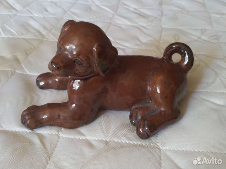 Статуэтка собака