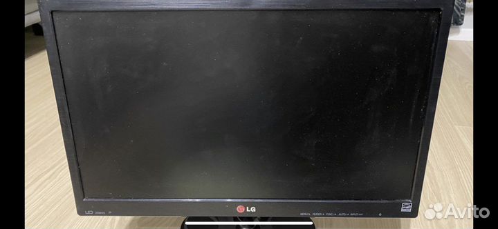 Монитор LG