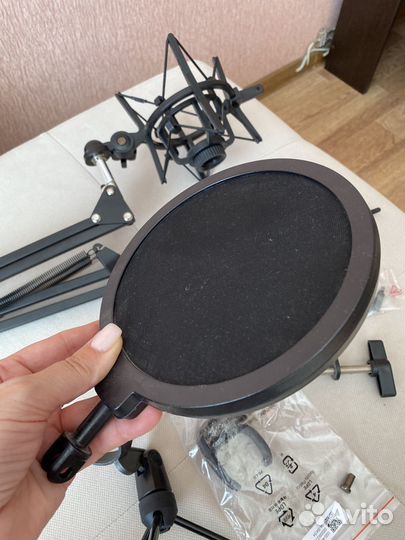 Студийный микрофон