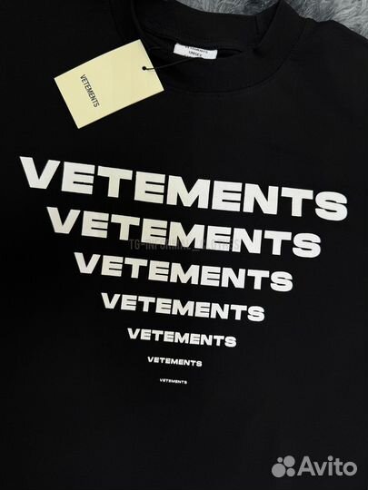 Футболка оверсайз Vetements Pyramid черная