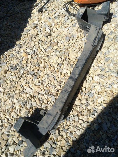 Усиление переднего бампера