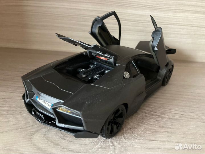 Lamborghini reventon 1/18