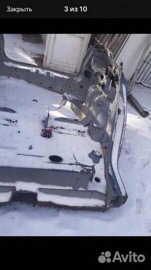 Задняя левая четверть Volvo v40 cross country