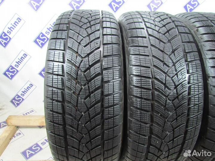 Goodyear UltraGrip Ice SUV Gen-1 235/55 R19 97P