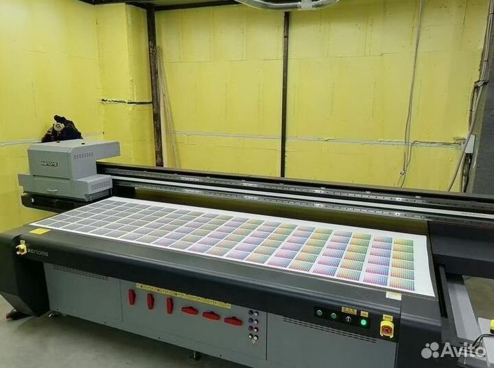 Планшетный уф-принтер xenons