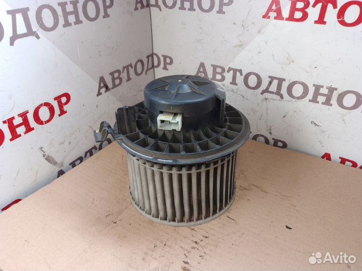 Моторчик печки Nissan Tiida 1.8