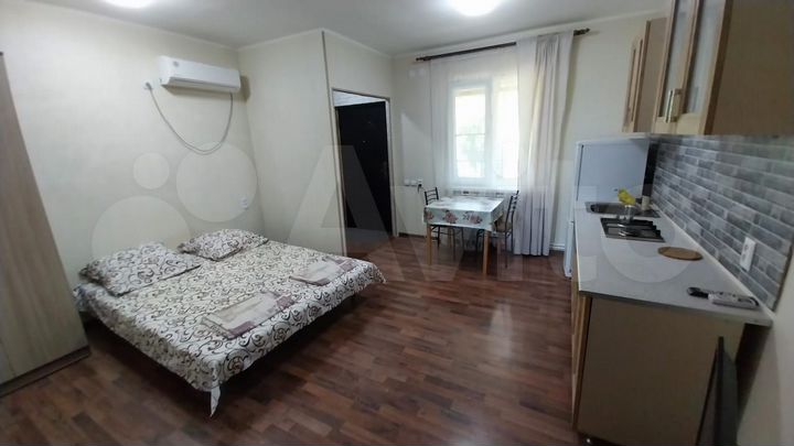 Комната 38 м², 2/2 эт.