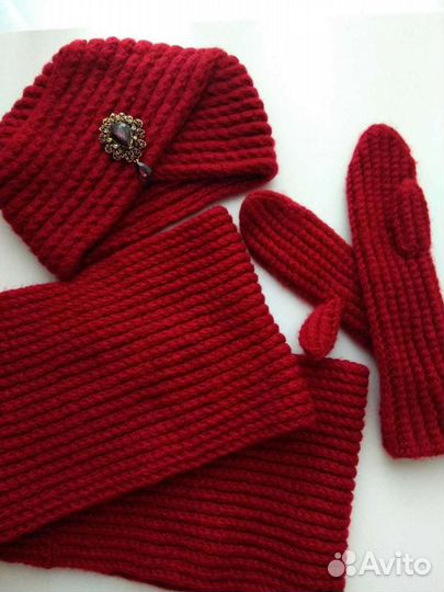 Комплект шапка, варежки и снуд