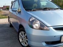 Honda Fit 1.3 CVT, 2001, 268 500 км, с пробегом, цена 383 000 руб.