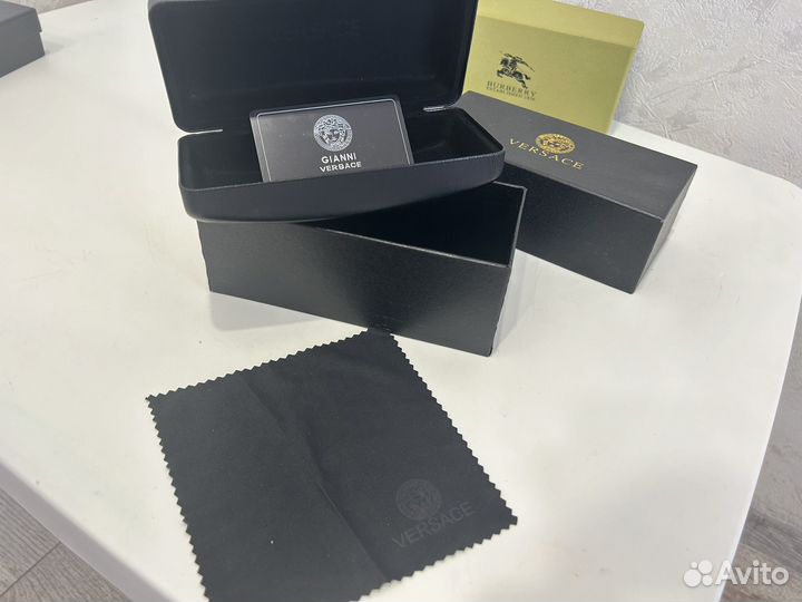 Футляры для очков плотные, новые