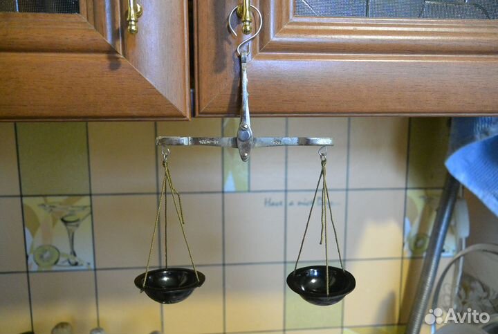 Весы аптечные и гирьки
