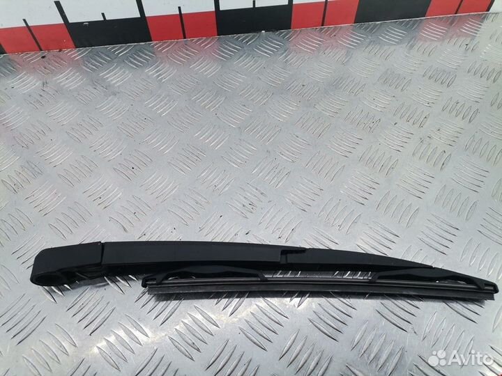 Щеткодержатель задний Opel Astra H/Family рест