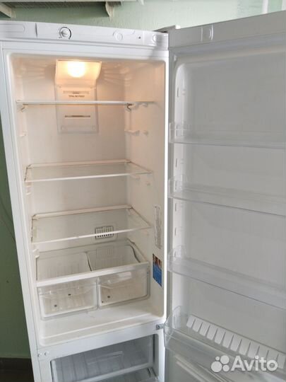 2 метра,NO Frost total,Indesit 324 литра-2 года