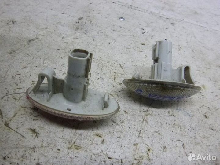 Повторитель на крыло правый suzuki grand vitara 20