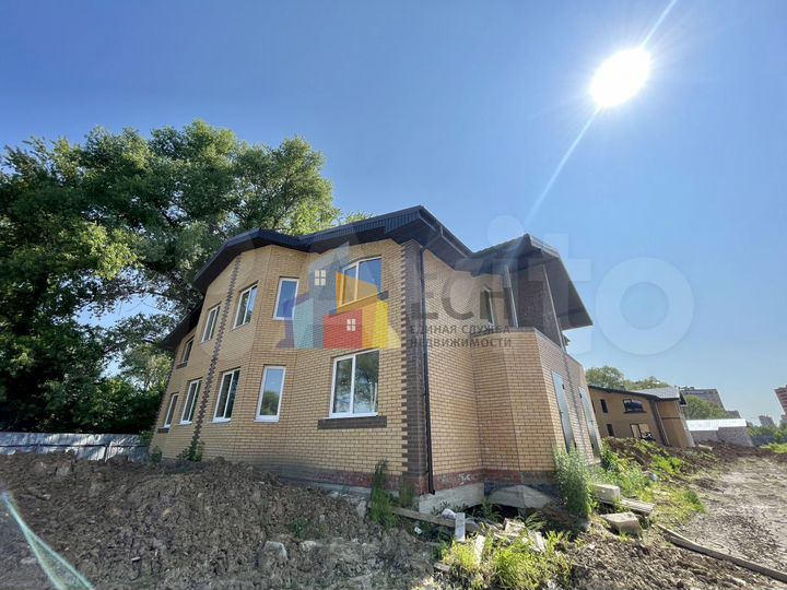 Таунхаус 85 м² на участке 3 сот.