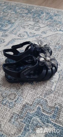 Сандали для девочки