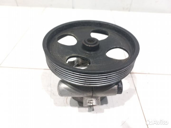 Насос гура Peugeot 206