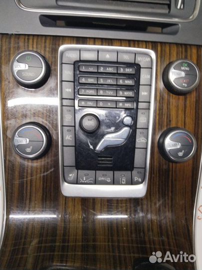 Консоль центральная Volvo S60 седан B4164T 2013