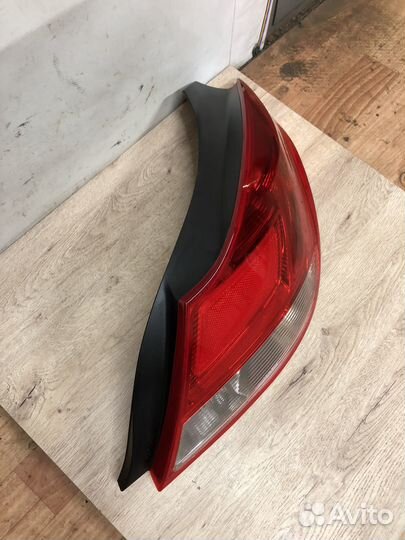 Фонарь задний правый Opel Insignia
