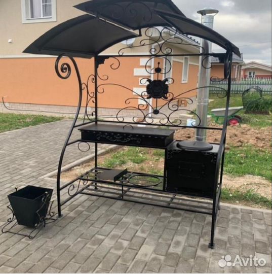 Кованые мангалы с крышей