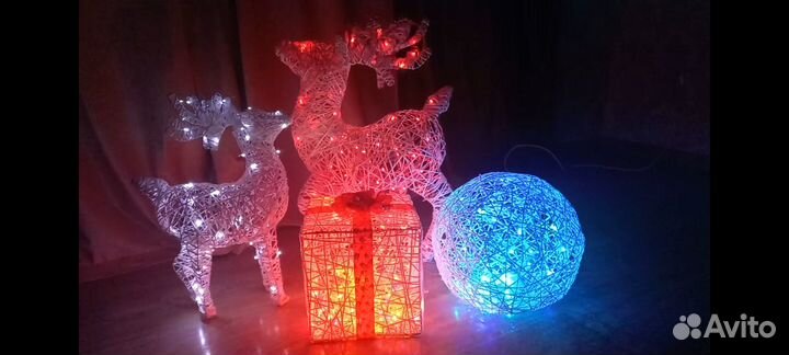 Светящийся новогодний олень
