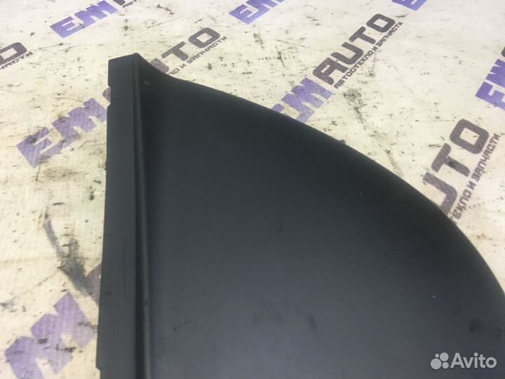 Накладка торпедо правая Фольксваген Бора