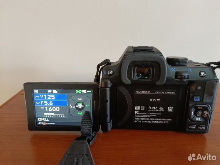 Зеркальный фотоаппарат Pentax K-70 Kit DA L 18-55m