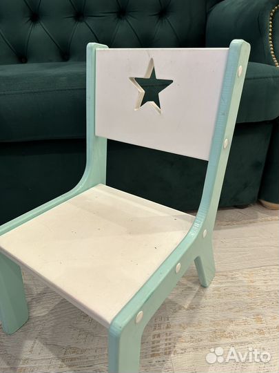 Детский стол со стулом