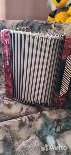 Баян Royal Standard красный