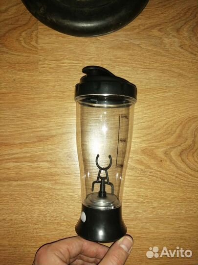 Фитнес Шейкер 300 мл на батарейках