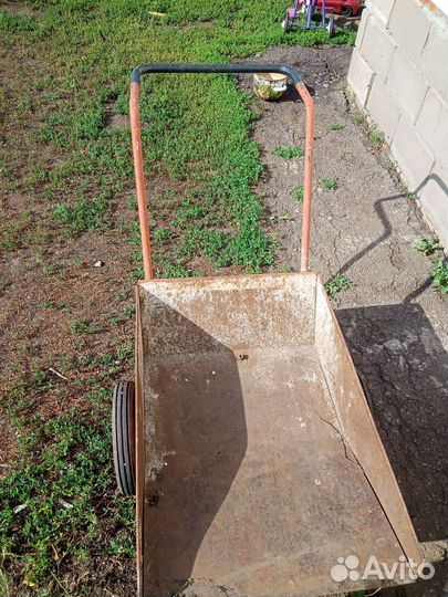 Тачка садовая