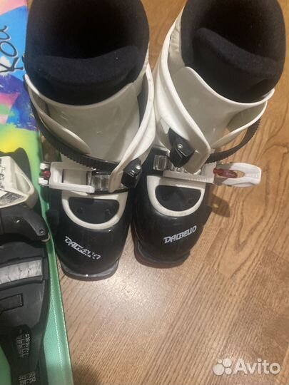 Горные лыжи и ботинки