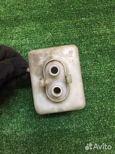 Бачок тормозной жидкости VW