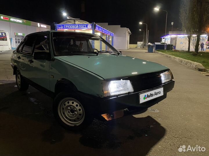 ВАЗ 21099 1.5 МТ, 2000, битый, 120 000 км