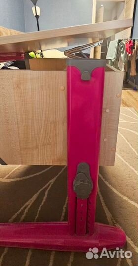 Детский письменный стол