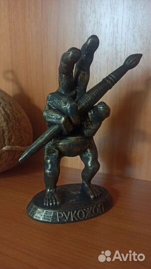 Хоп хоп рукожоп. Фигурка