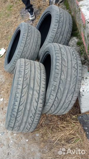 Hankook AH11 235/45 R17 97Y