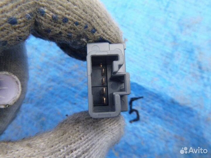 Кнопка Toyota Land Cruiser Prado GRJ120 1grfe