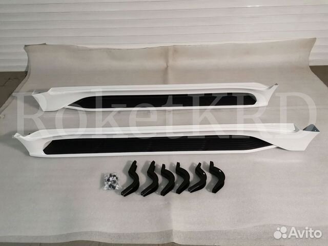 Подножки Lexus LX 570 c 2015 года Белые