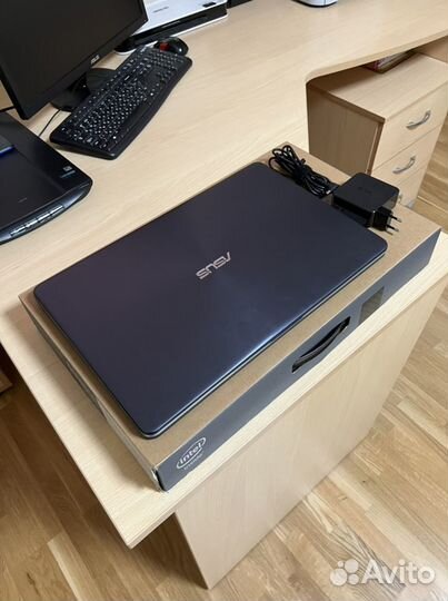 Ноутбук Asus Vivibook, 17.3 дюйма, модель x705m