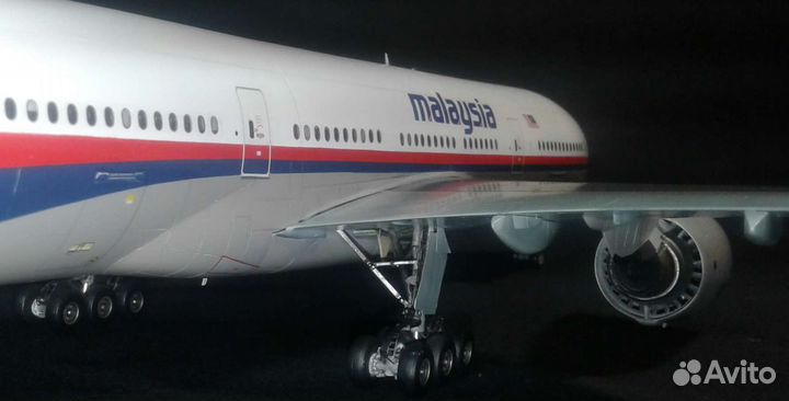 Модель самолета Боинг 777-200