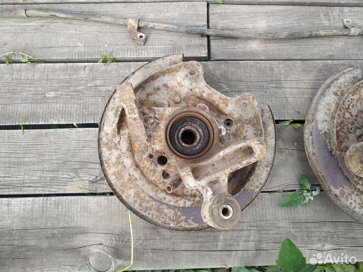 Ступицы задние R180 Subaru STI Brembo