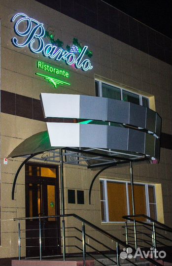 Ресторан, готовый к работе