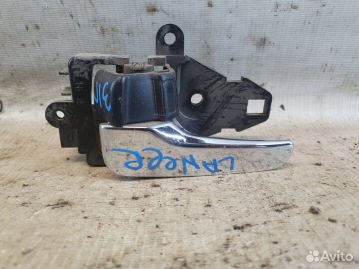 Ручка салона задняя левая Mitsubishi Lancer 9 4G18