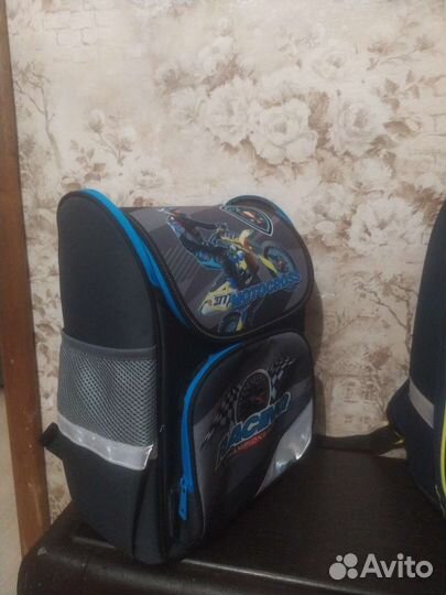 Рюкзак школьный