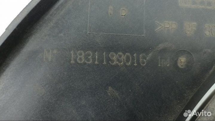 Диффузор радиатора Opel Vivaro F9Q 2003