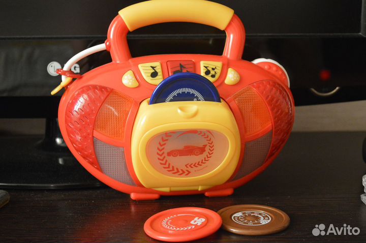 Музыкальные развивающие игрушки для малыша