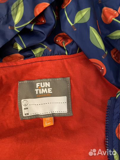 Ветровка для девочки